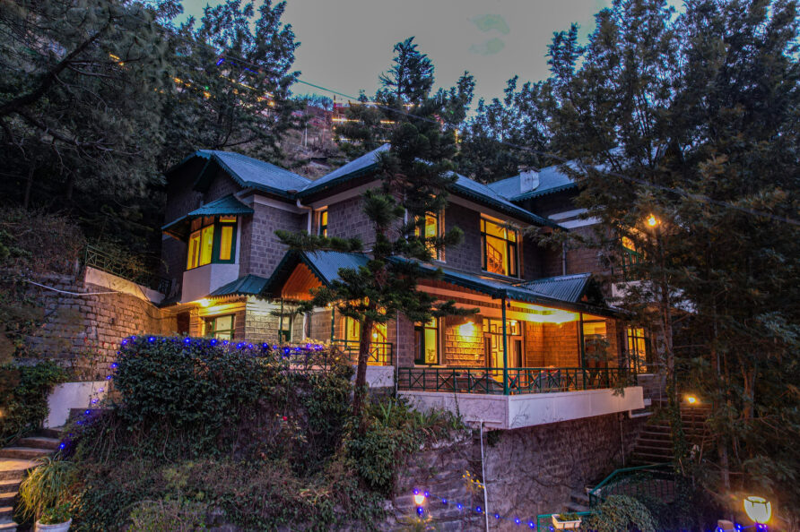 Summer wine | Villa with a pool